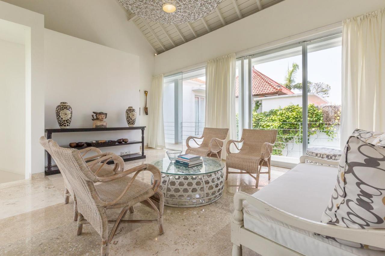 Villa Lansel, Modern 3 bedrooms villa, 14m pool, 700m from beach Seminyak Buitenkant foto